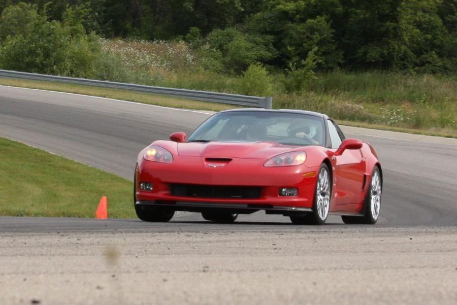  Chevrolet Covette ZR1 on Track 2009 года  (фото 20 из 65)
